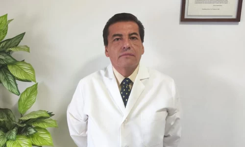 Dr. Teobaldo Ciro Flores